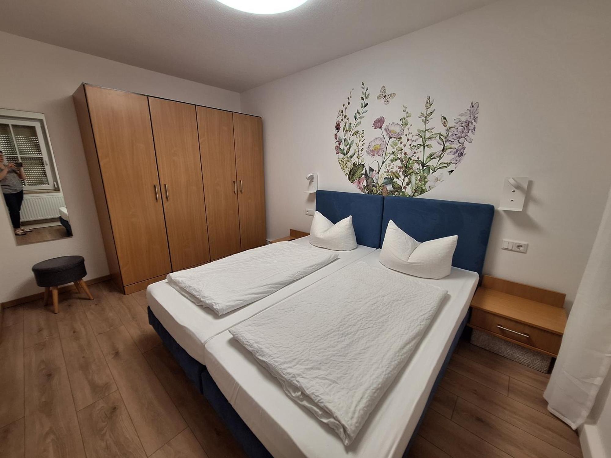 דיפולדיזוואלדה Hotel Am Schloss מראה חיצוני תמונה