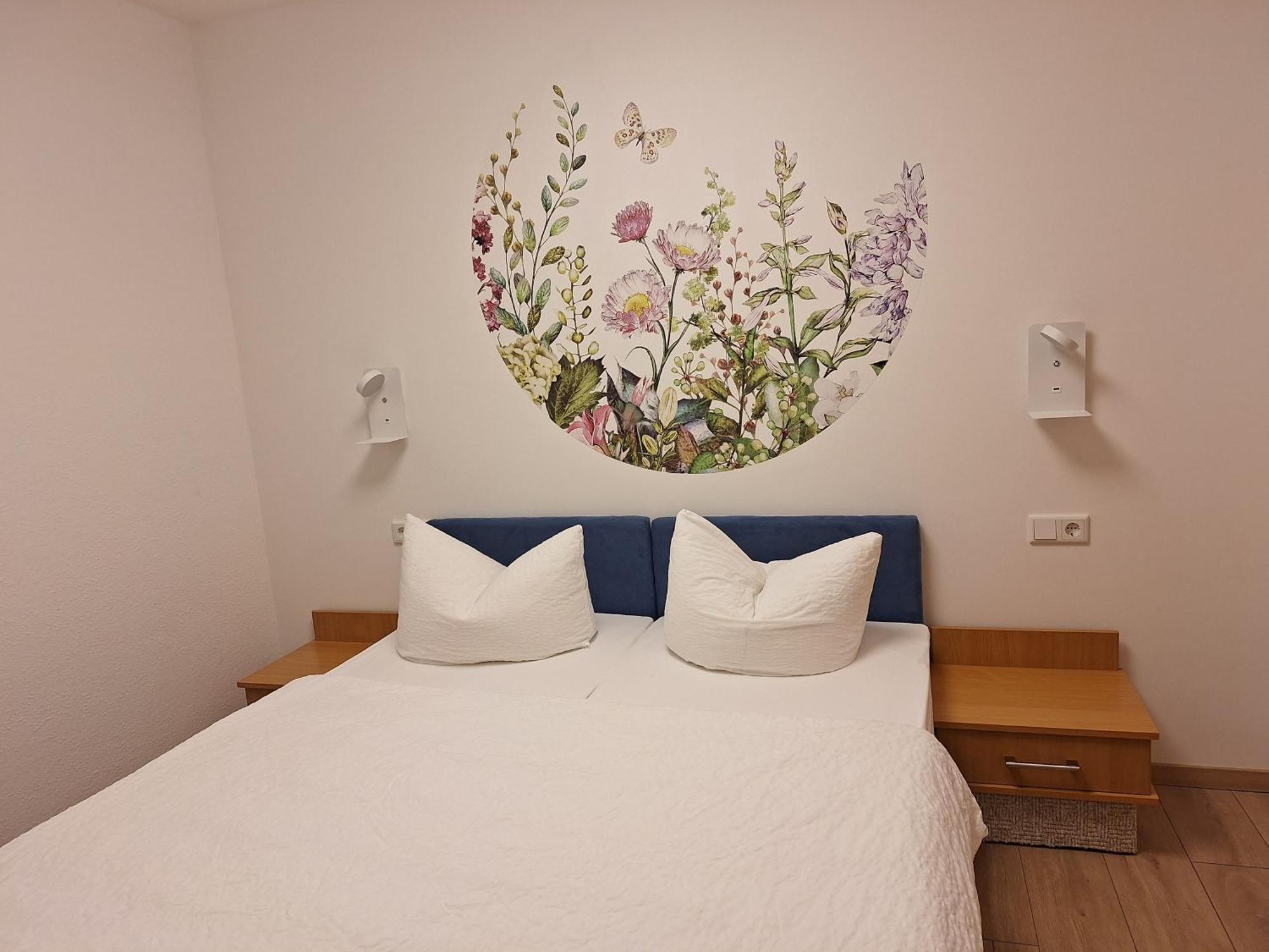 דיפולדיזוואלדה Hotel Am Schloss מראה חיצוני תמונה
