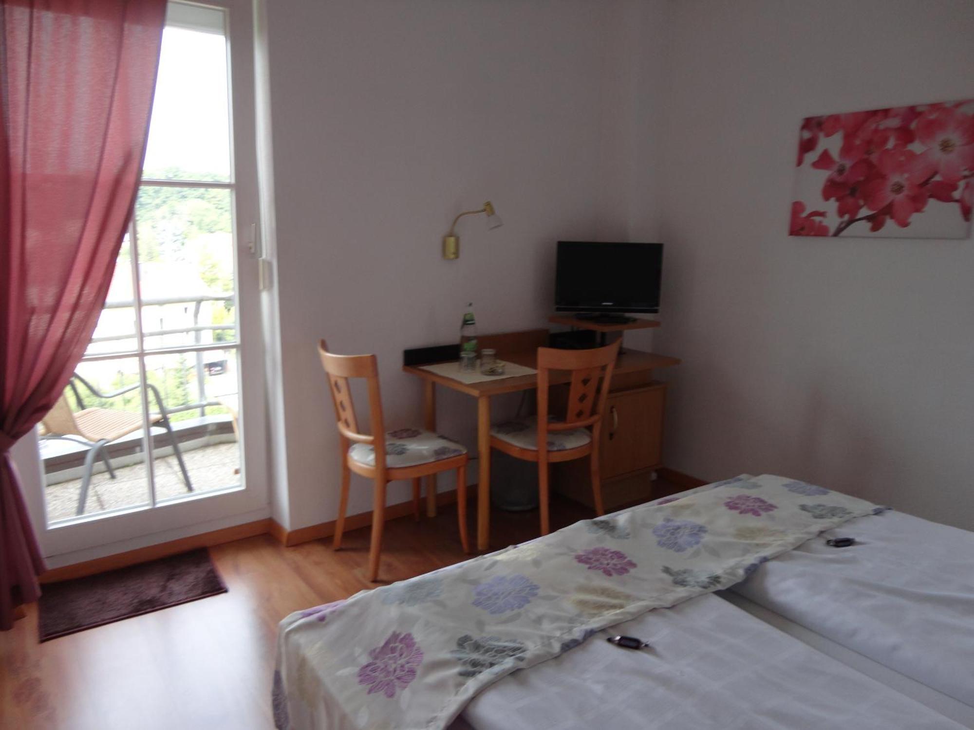 דיפולדיזוואלדה Hotel Am Schloss חדר תמונה