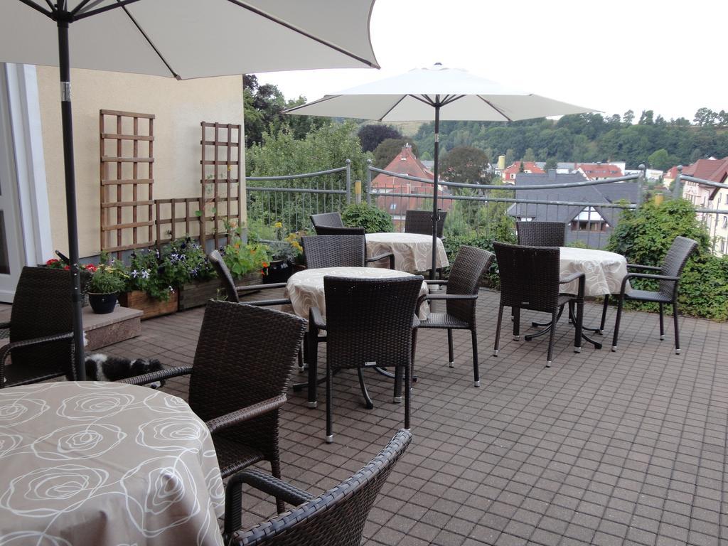 דיפולדיזוואלדה Hotel Am Schloss מראה חיצוני תמונה